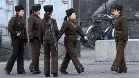 朝鲜人民军军乐团女兵亮相俄罗斯“救世主塔楼”国际军乐节 - 俄罗斯卫星通讯社