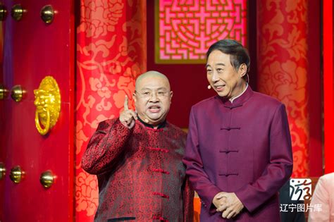 冯巩当选新一届 中国曲艺家协会主席_腾讯视频