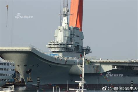 中国第三艘航母新照曝光，已从分段转向整体建造，年底能否下水？