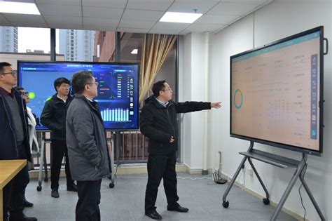 贵州省科技厅廖飞厅长一行到省部共建公共大数据国家重点实验室（筹）考察调研