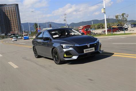 荣威ei6 MAX试驾体验！“3.0T绿色澎湃动力”动静两相宜-新浪汽车