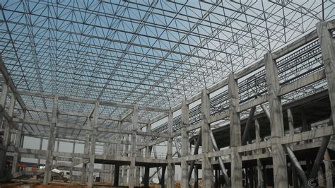 网架案例-球形网架配件-网架加工-体育场网架-徐州华轩钢结构工程有限公司