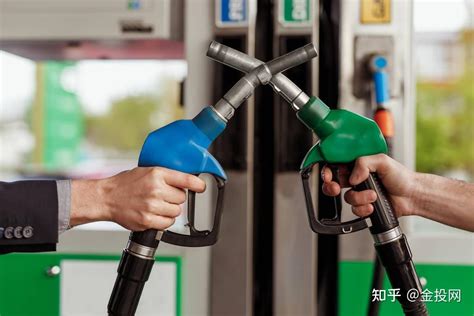 发改委：今晚，油价将迎来年内首次三连涨，汽油每吨大涨240元！_搜狐汽车_搜狐网