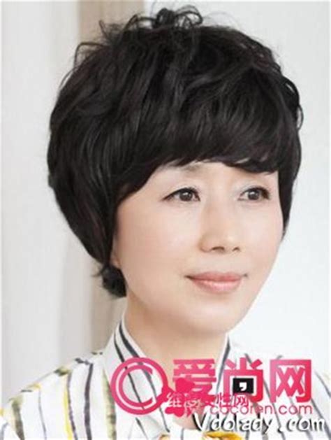 力荐五款短发 帮40岁女人“还老返童”的发型_时尚频道_凤凰网