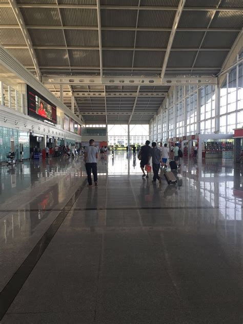乌海机场开展应急救援道路巡查 - 中国民用航空网