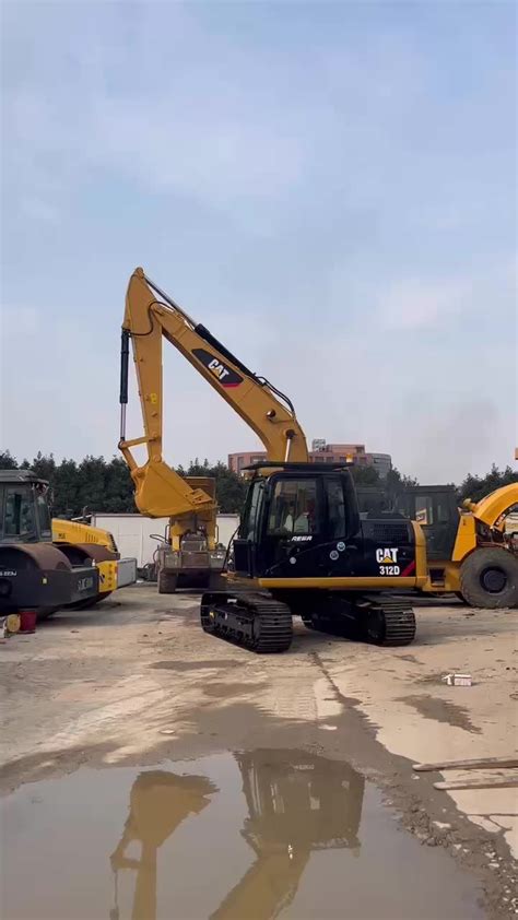 9成新卡特330挖机 自卸 九成新挖掘机上海低价出售 可外贸出国-阿里巴巴