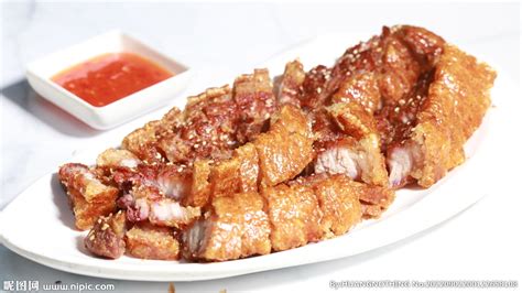 【泰式九层塔辣椒脆皮五花肉 Crispy pork belly with chilli and basil的做法步骤图】Zzzangie_下厨房