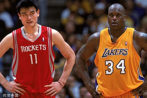 2002年的今天，姚明被火箭队选为状元正式登陆NBA