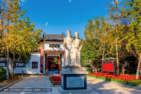 麻城孝感乡文化公园是一个定位于“川渝老家、城市客厅”的市民乐园