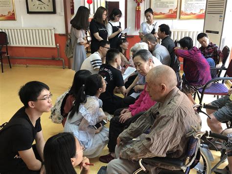 84岁老人"跨江"寻医 四年前的治疗让她成医生"铁粉"_武汉_新闻中心_长江网_cjn.cn