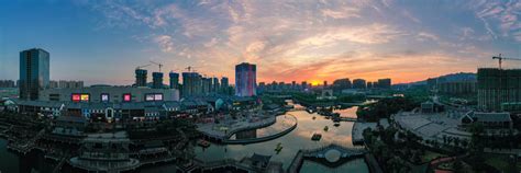 泰安旅游经济开发区 新区风貌 晚霞映新城