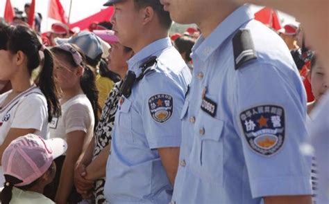 香港警察队伍总计拥有3万多人，为何有100多名外籍警察？|香港警察|警察|外籍_新浪新闻