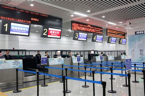 南宁机场自助行李托运值机岛启用 - 民用航空网