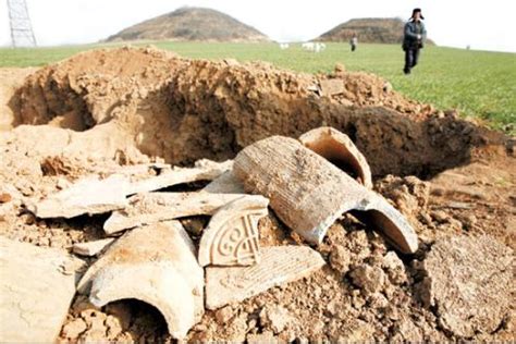中国古代，为什么会有那么多假坟？盗墓者的猖獗让墓主不得不防_凤凰网视频_凤凰网