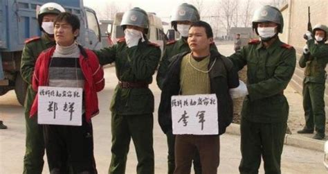 中国一名死刑犯打了8枪没死, 最后法警透露真相