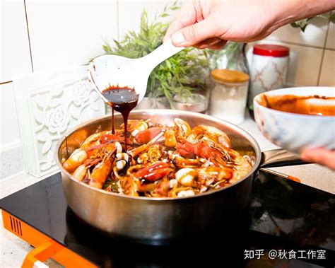 自制三汁焖锅没有黄记煌的好吃？酱料加这一碗，比黄记煌的还好吃