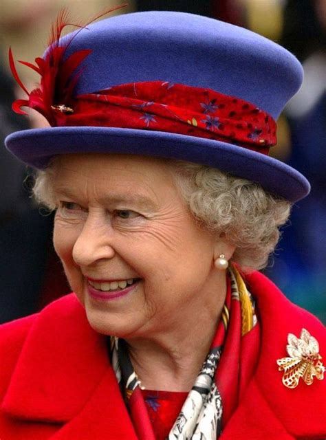 英国女王94岁生日举行视频生日派对取代礼炮活动|伊丽莎白二世|英国女王|新冠肺炎_新浪娱乐_新浪网