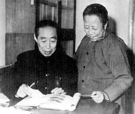 童第周论文手稿拍卖受追捧 名人手迹的收藏价值 - 中国书画收藏家协会
