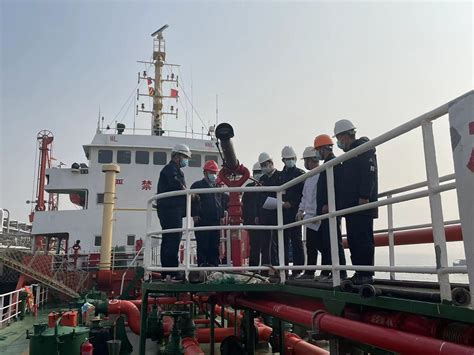 江苏海事局 海事动态 泰州海事局签发辖区首张《海船海事劳工条件检查报告》