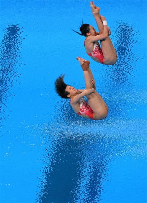 第四金！施廷懋、王涵夺得跳水女子双人3米板金牌 - 海报新闻
