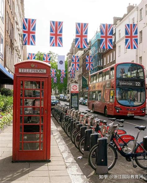 英国,英格兰,红色,伦敦,电话机,货亭,经典,国际著名景点,国内著名景点,城市生活摄影素材,汇图网www.huitu.com