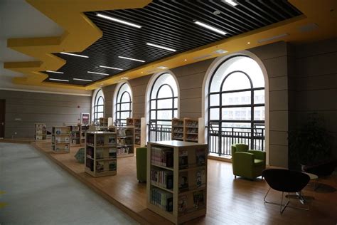 新校美景——图书馆-走进校园 - 常州外国语学校