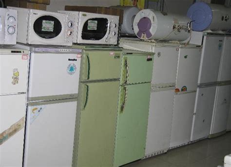 旧冰箱回收价格美的1.5米高能卖多少钱