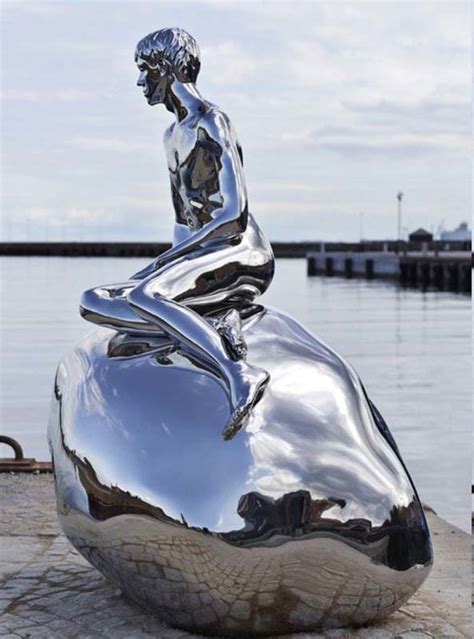 镜面水滴造型不锈钢雕塑|纯艺术|雕塑|隆淘金芙蓉 - 原创作品 - 站酷 (ZCOOL)