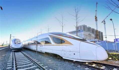 京沪高铁4年盈利超300亿 “全球最赚钱”高铁离上市还有多远？ | 每经网