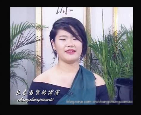 《中国娱乐报道》毕福剑女儿曝光长相惊呆网友