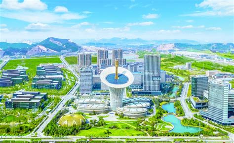 武汉东湖新技术创业中心 | 创客空间 | 三驾马车 | 众创空间导航 | 找到风口让创业更加简单~~__创业风