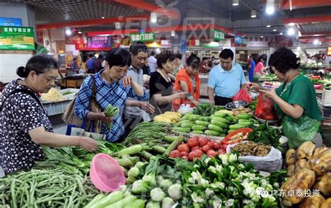 开屏新闻-菜比肉贵！昆明市场蔬菜价格集体“飞涨”，菜贩：都是天气的“锅”！