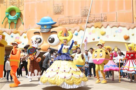 武汉欢乐谷超级儿童节成遛娃首选 “五一”迎客12万人次（组图）-国际在线