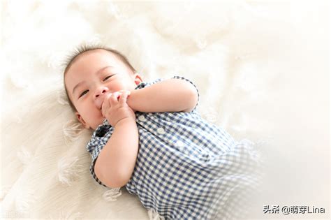 梦见婴儿哭是什么意思（宝宝睡眠5大症状）-幼儿百科-魔术铺