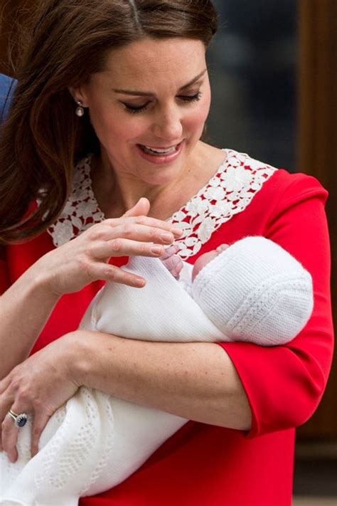 The First Pictures of the New Royal Baby Are Here