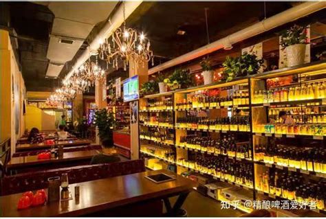 有趣的灵魂，微醺的酒馆 | 浅析中国小酒馆行业发展