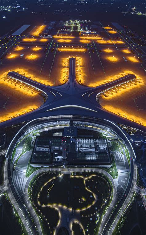 起降航班十万！胶东机场投运一周年，开启青岛新“机”遇 - 青岛新闻网