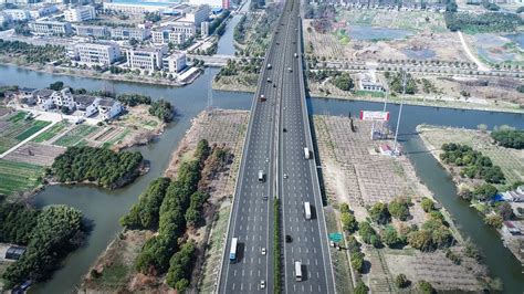 沪渝蓉高铁首座转体桥顺利转体 楚天都市报数字报