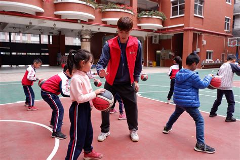 7月19日起广州天河区5所小学试点暑期托管服务