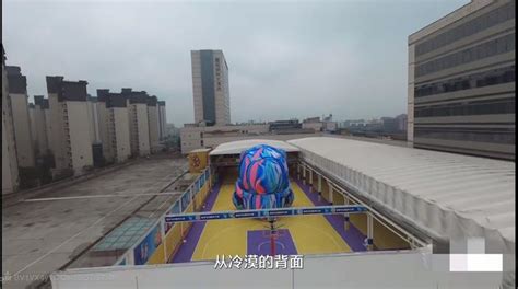温州人做生意的本事杠杠的，连在美国节庆游行霸屏的巨型气球……