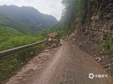 持续强降水导致云南绥江多地山体滑坡-图片频道