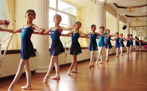 舞蹈培训加盟河南舞蹈培训班哪家产品较好_舞蹈学校加盟_河南英美文化传播有限公司
