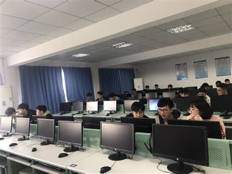 南昌大学-数学与计算机学院