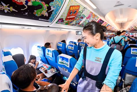“小机组”萌动人心 厦航带旅客穿回"小时候"-中国民航网