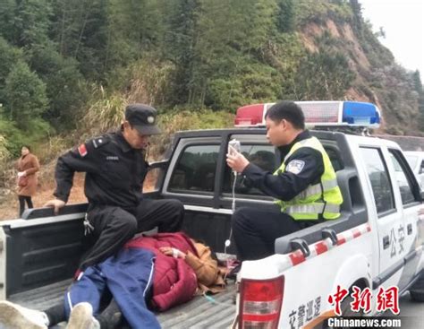 江西赣州一客车发生侧翻事故 致10人遇难21人受伤_凤凰网