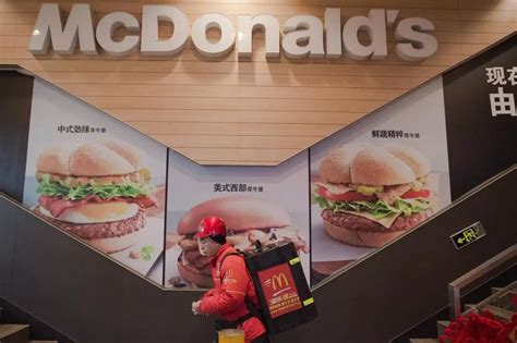 麦当劳中国加速本土化：菜单打健康牌 半数新店开在三四线城市 | 每经网