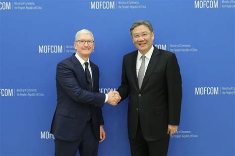商务部部长王文涛会见苹果公司首席执行官库克_北晚在线