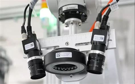 深视智能 点激光3D位移传感器 SG3035 传感器厂家销售
