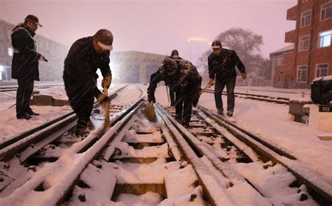 沈阳铁路全力应对入冬以来最强雨雪天气--焦点图--辽宁--地方--首页