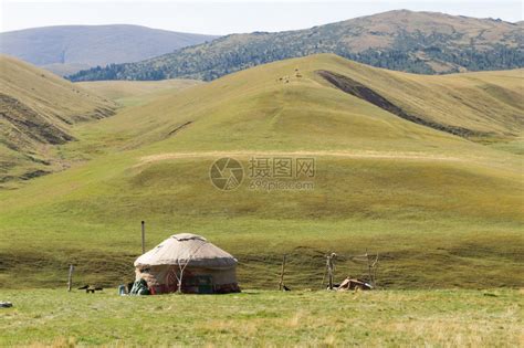 新疆伊犁：畅游那拉提-人民图片网